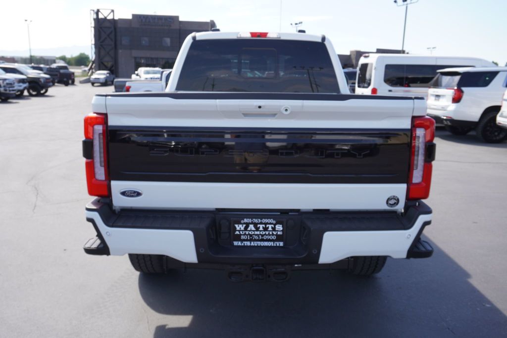2025 Ford F-350 Platinum photo 8
