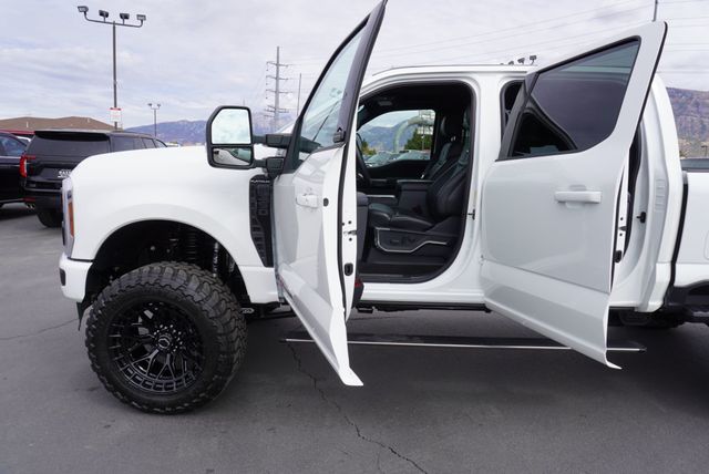 2025 Ford SUPER DUTY F-350 PLATINUM FX4 - 22919772 - 26