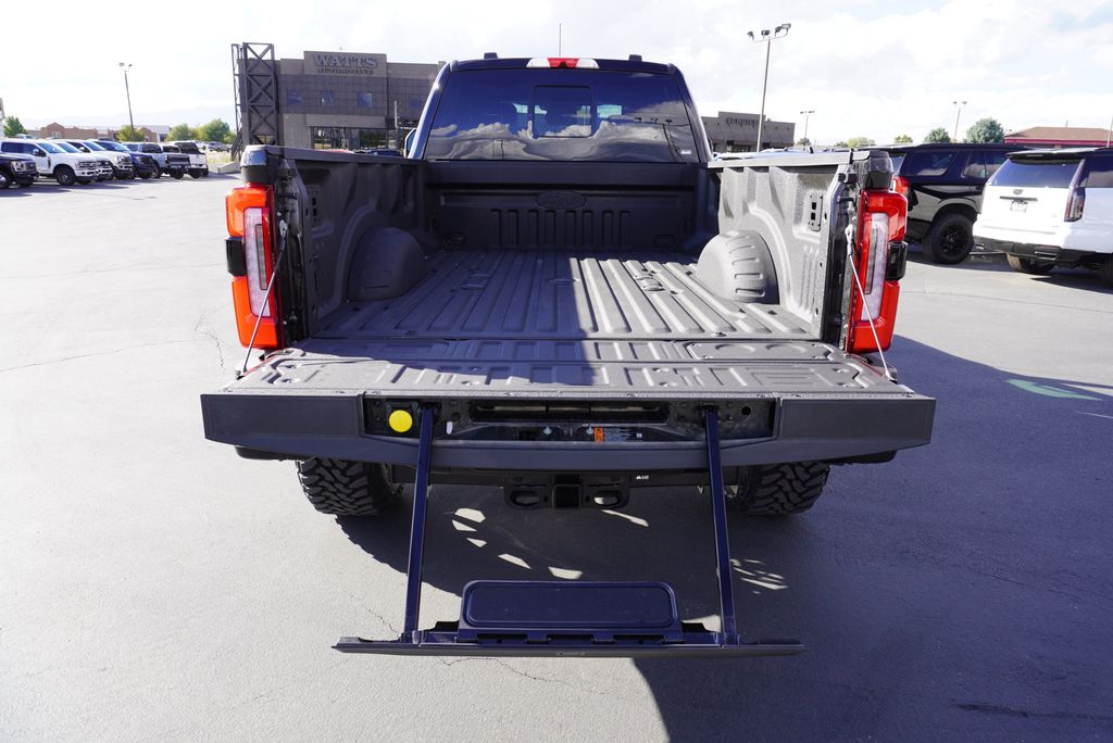 2025 Ford SUPER DUTY F-350 PLATINUM FX4 - 22921441 - 10