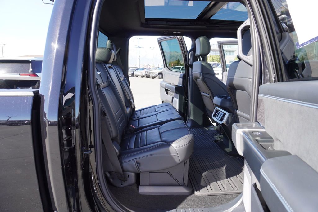 2025 Ford SUPER DUTY F-350 PLATINUM FX4 - 22937659 - 30