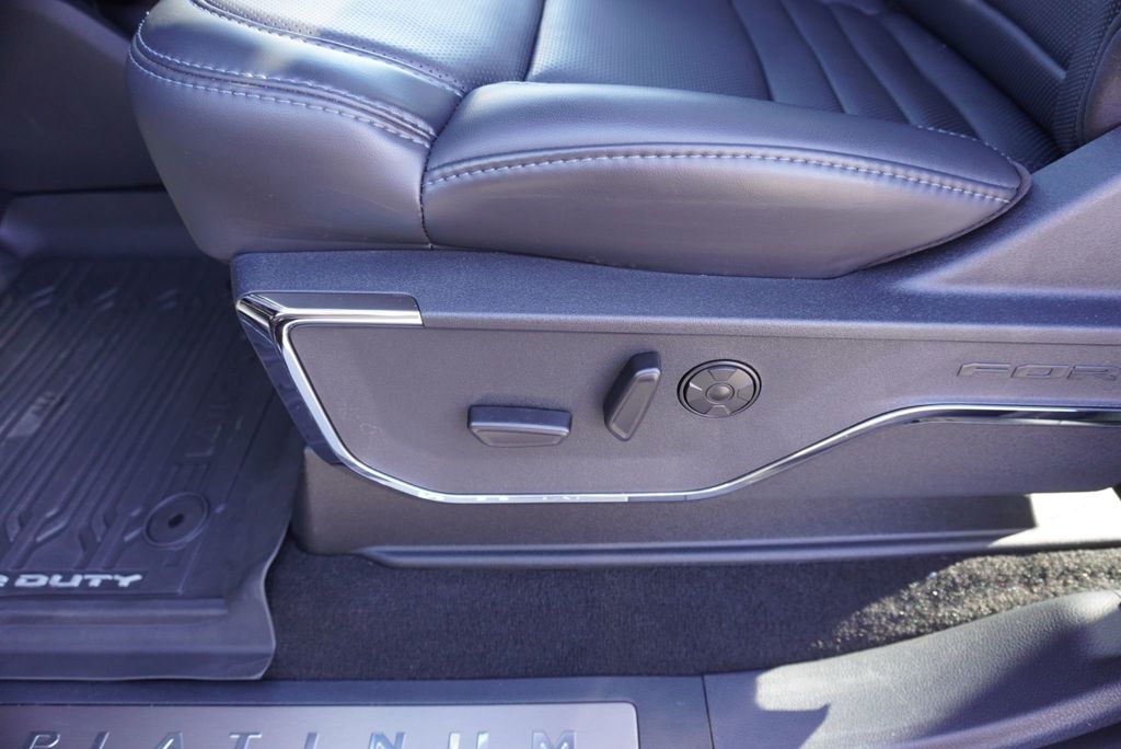 2025 Ford SUPER DUTY F-350 PLATINUM FX4 - 22937659 - 32
