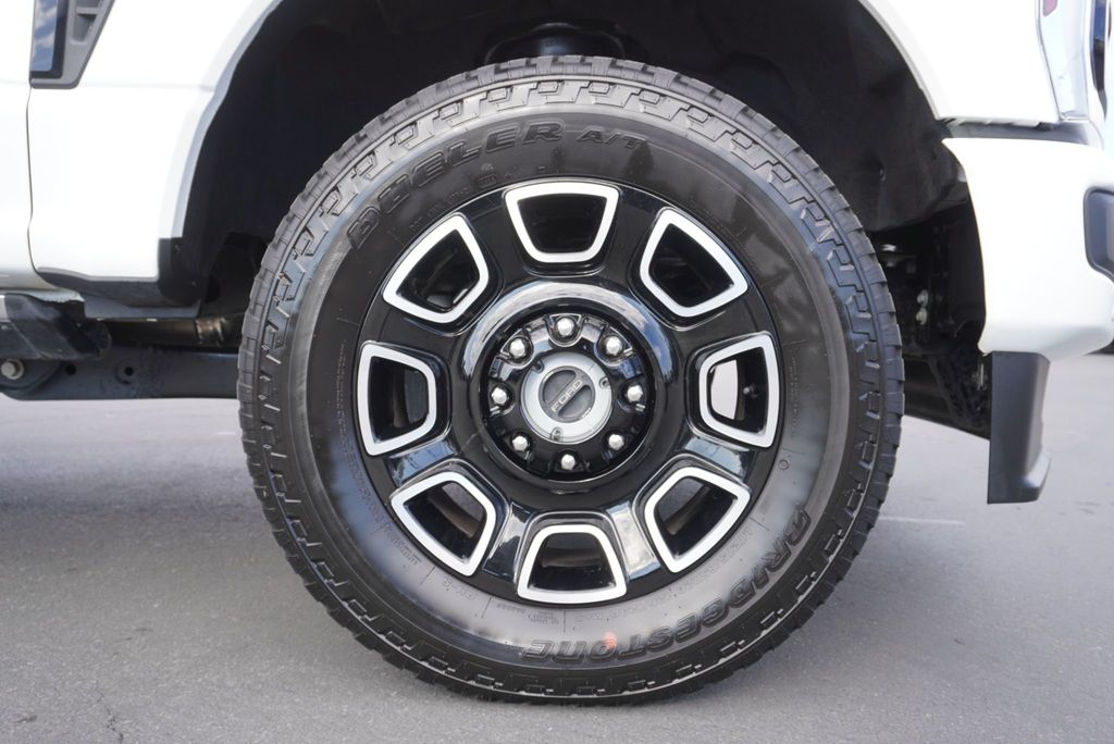 2025 Ford SUPER DUTY F-350 PLATINUM FX4 - 22951235 - 17