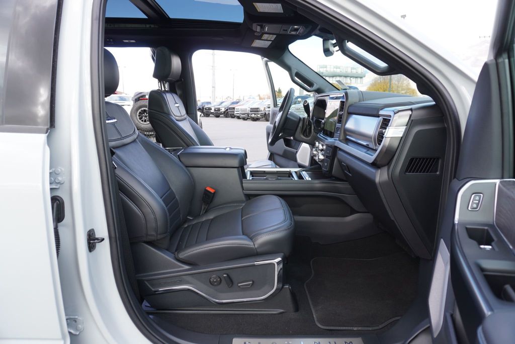 2025 Ford SUPER DUTY F-350 PLATINUM FX4 - 22952112 - 27