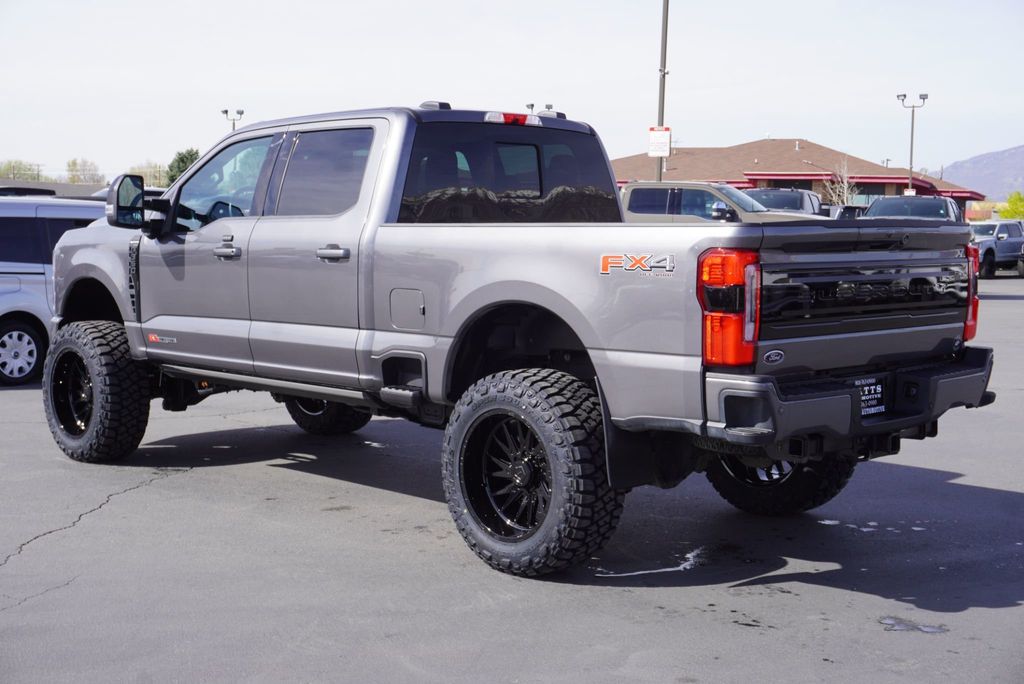 2025 Ford SUPER DUTY F-350 PLATINUM FX4 - 23004962 - 9