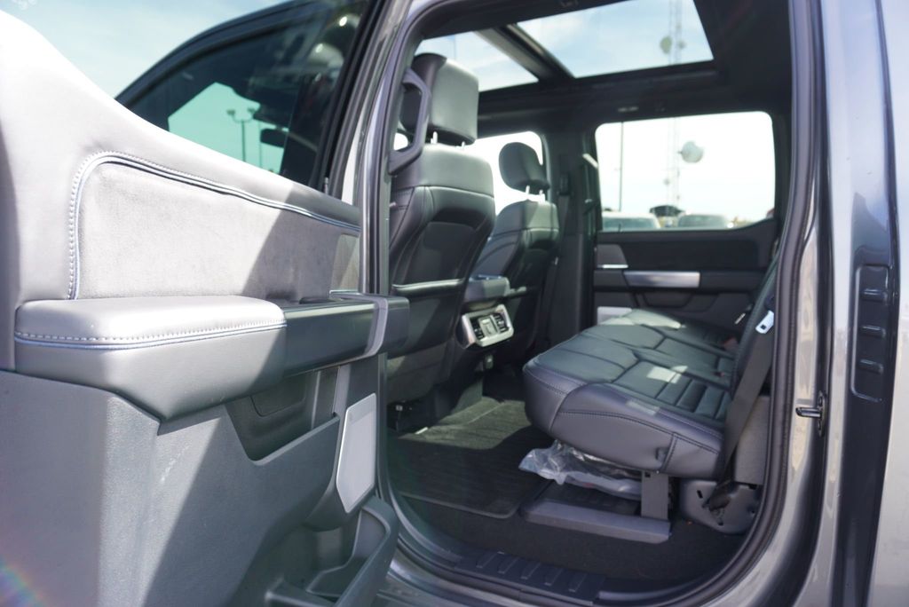 2025 Ford SUPER DUTY F-350 PLATINUM FX4 - 23004962 - 21