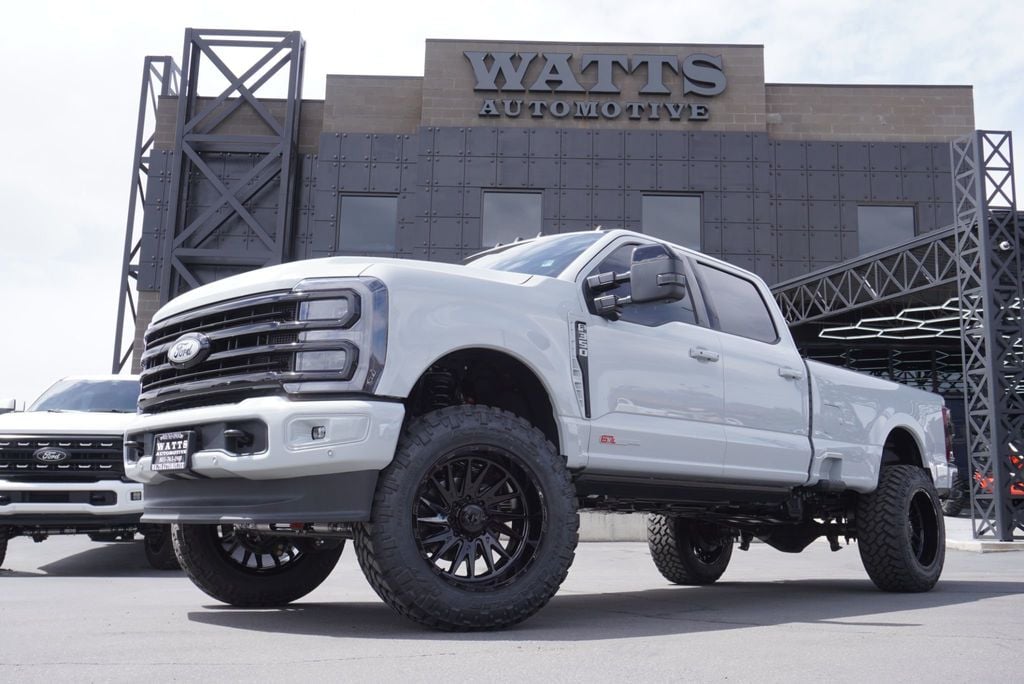 2025 Ford SUPER DUTY F-350 PLATINUM FX4 - 23014203 - 4