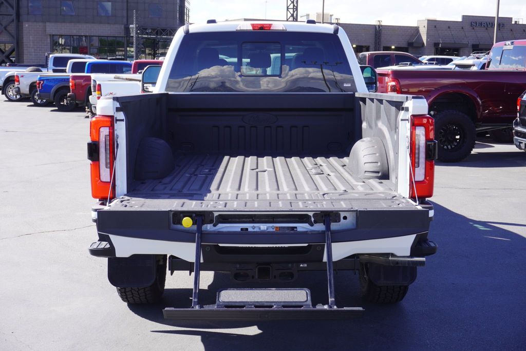 2025 Ford SUPER DUTY F-350 PLATINUM PLUS - 23083090 - 10