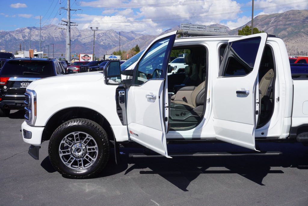 2025 Ford SUPER DUTY F-350 PLATINUM PLUS - 23083090 - 22