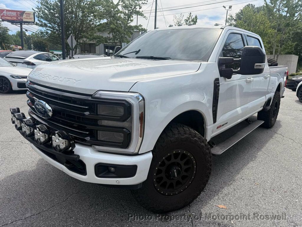 Ford Super Duty F-350 SRW Platinum 4WD Crew Cab 6.75' Box photo 2