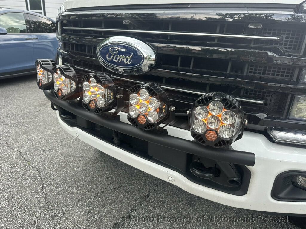 Ford Super Duty F-350 SRW Platinum 4WD Crew Cab 6.75' Box photo 9