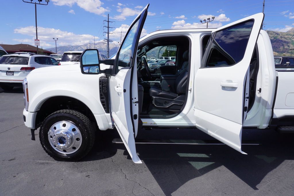 2025 Ford SUPER DUTY F-450 PLATINUM - 22889351 - 24