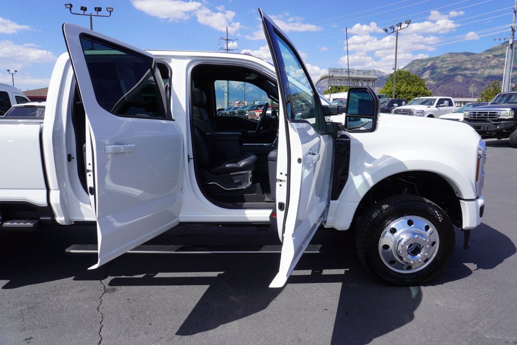 2025 Ford SUPER DUTY F-450 PLATINUM - 22889351 - 27