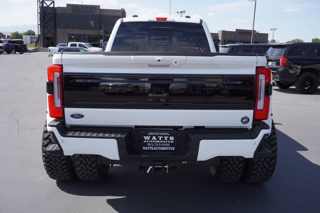 2025 Ford F-450 Platinum photo 8