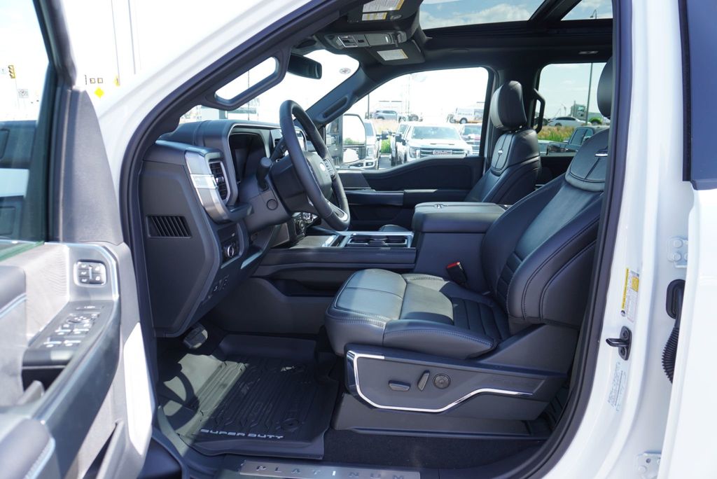 2025 Ford SUPER DUTY F-450 PLATINUM  - 22944730 - 26