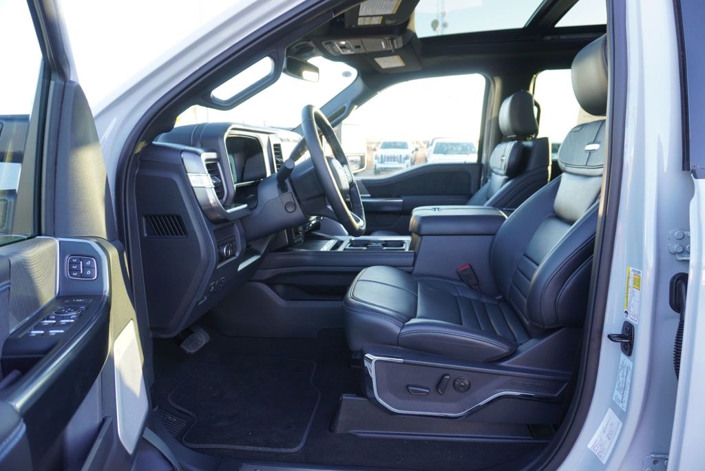 2025 Ford SUPER DUTY F-450 PLATINUM - 22965380 - 23