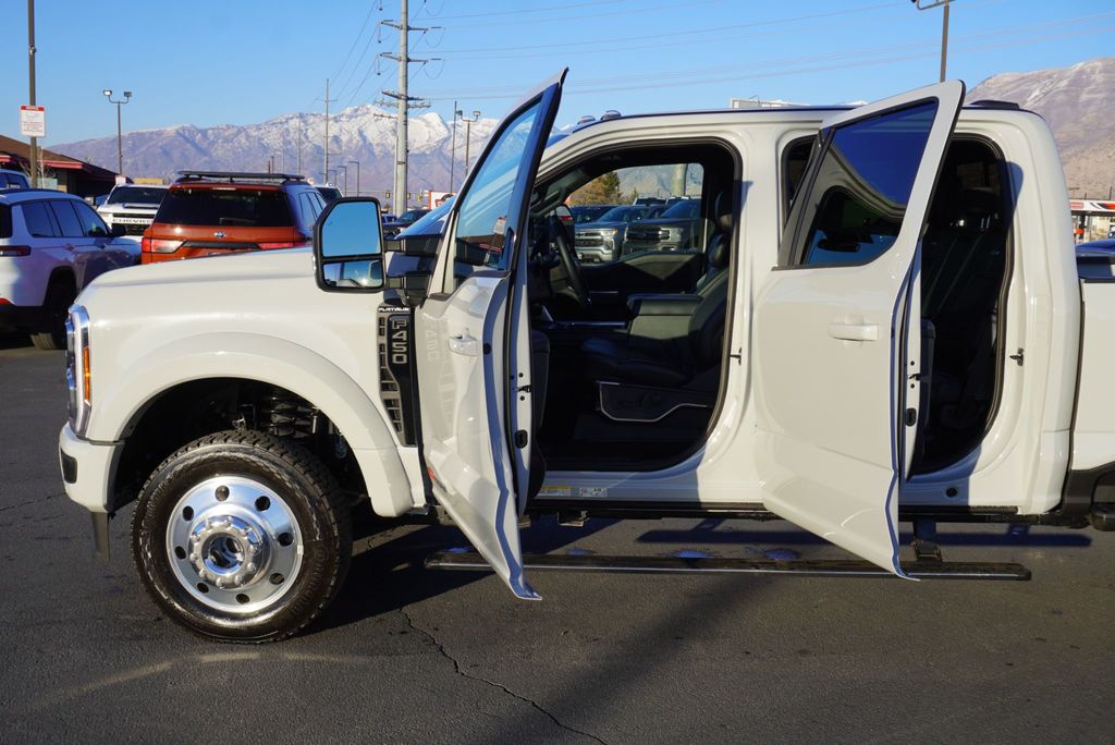 2025 Ford SUPER DUTY F-450 PLATINUM - 22965380 - 25