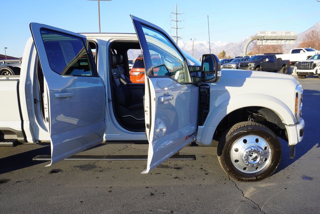 2025 Ford SUPER DUTY F-450 PLATINUM - 22965380 - 28