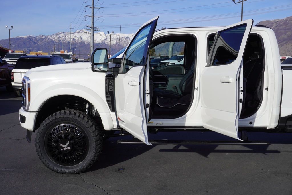 2025 Ford SUPER DUTY F-450 PLATINUM - 22977787 - 26