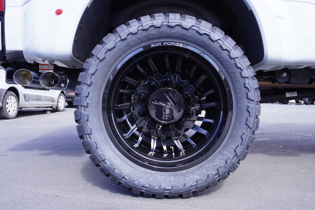 2025 Ford SUPER DUTY F-450 PLATINUM - 22987794 - 17