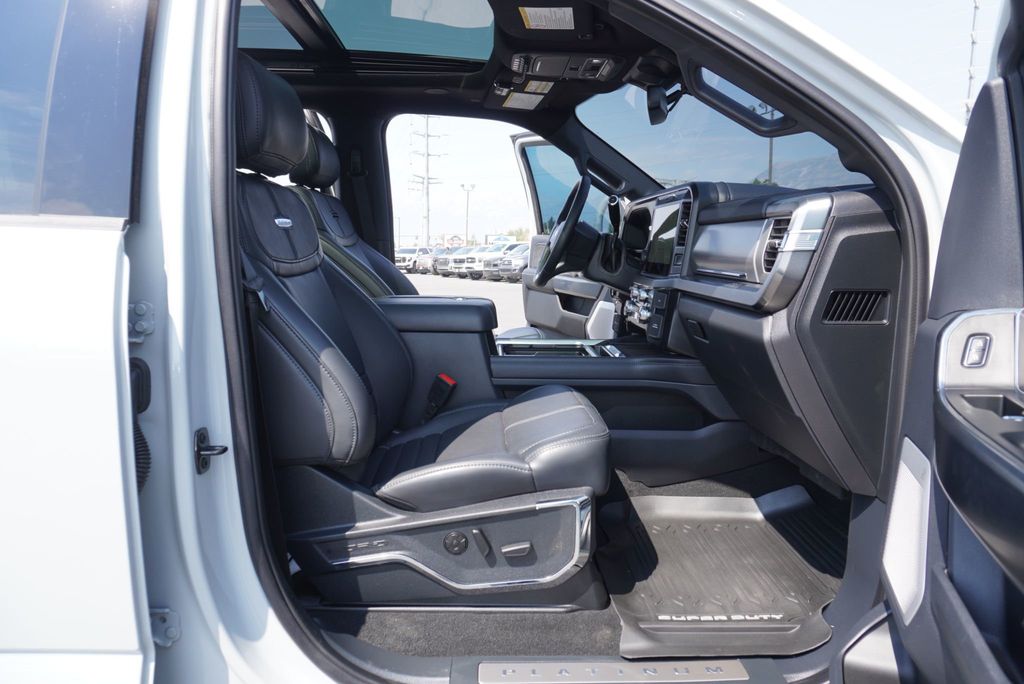 2025 Ford SUPER DUTY F-450 PLATINUM - 23063251 - 33