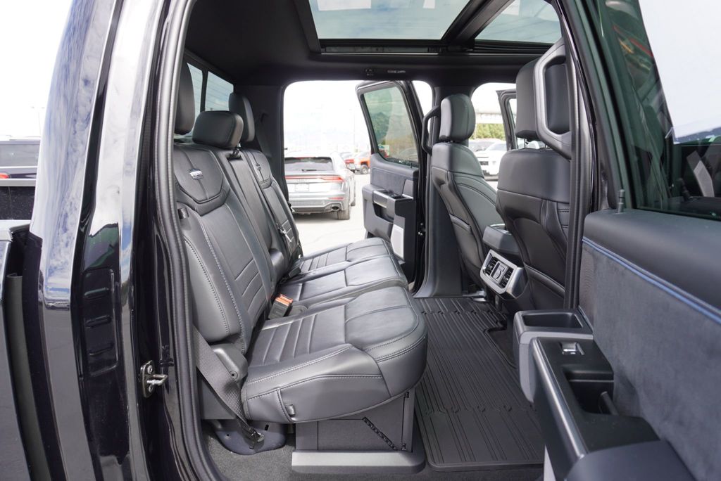 2025 Ford SUPER DUTY F-450 PLATINUM FX4 - 22944702 - 29