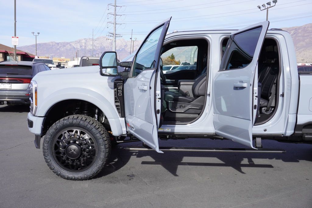 2025 Ford SUPER DUTY F-450 PLATINUM FX4 - 22944717 - 27