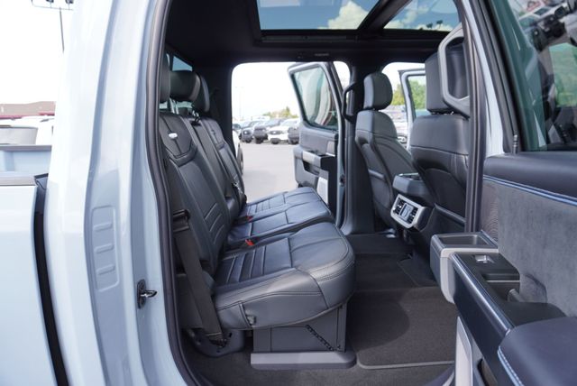 2025 Ford SUPER DUTY F-450 PLATINUM FX4 - 22944717 - 29