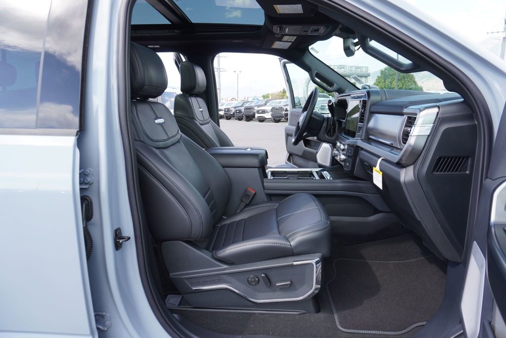 2025 Ford SUPER DUTY F-450 PLATINUM FX4 - 22995424 - 30