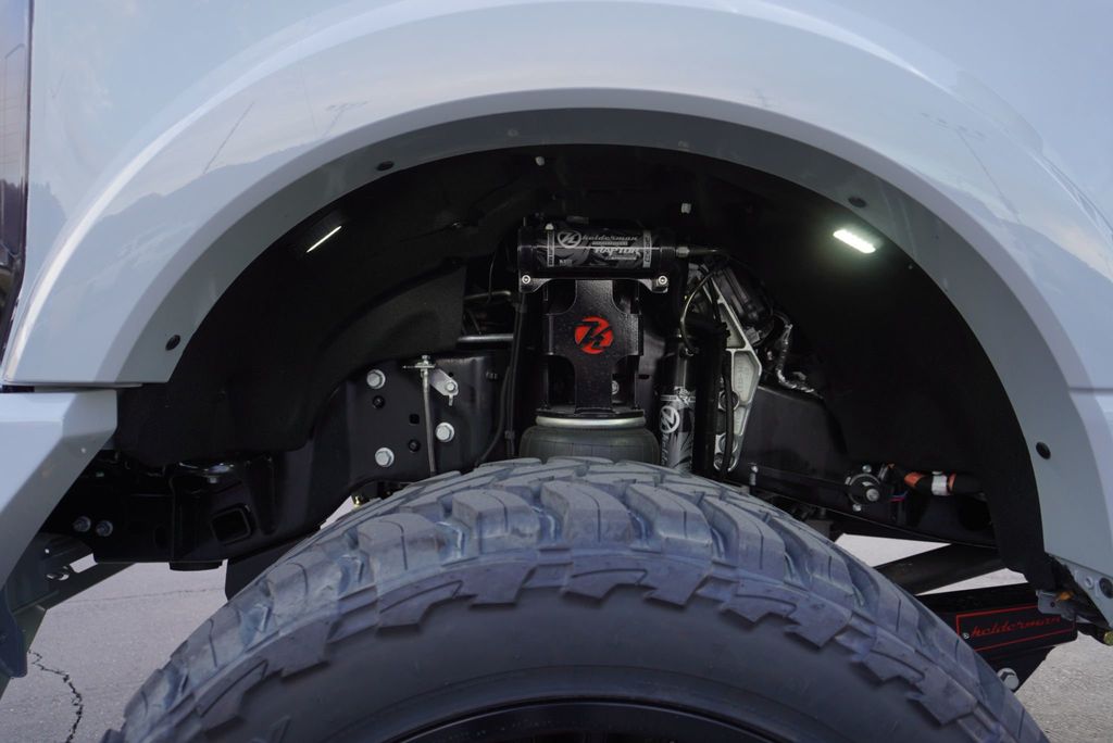 2025 Ford SUPER DUTY F-450 SEMA PLATINUM - 22945979 - 37