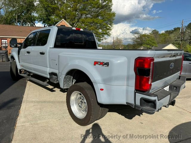 2025 Ford Super Duty F-450 DRW LARIAT 4WD Crew Cab 8' Box - 22992339 - 6