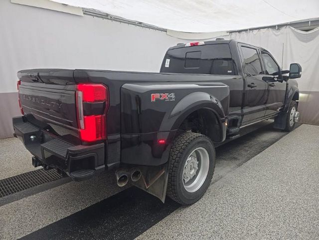 2025 Ford Super Duty F-450 DRW Platinum 4WD Crew Cab 8' Box - 23084065 - 3
