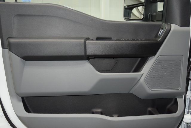 2025 Ford Super Duty F-550 DRW F550 CREW 4X4 * POWERSTROKE * NEW 12' LANDSCAPE DUMP - 22923524 - 33