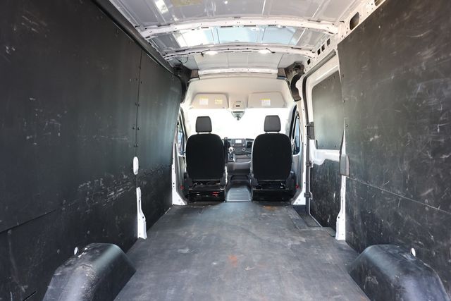 2025 Ford Transit Cargo Van T-250 148" Med Rf 9070 GVWR RWD - 23033883 - 18