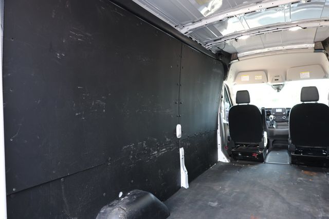 2025 Ford Transit Cargo Van T-250 148" Med Rf 9070 GVWR RWD - 23033883 - 19