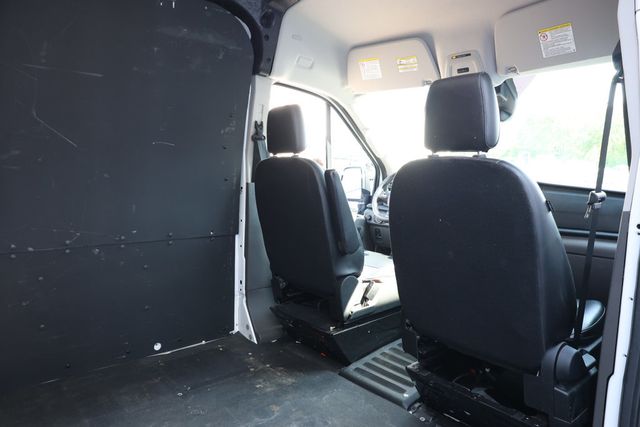 2025 Ford Transit Cargo Van T-250 148" Med Rf 9070 GVWR RWD - 23033883 - 25