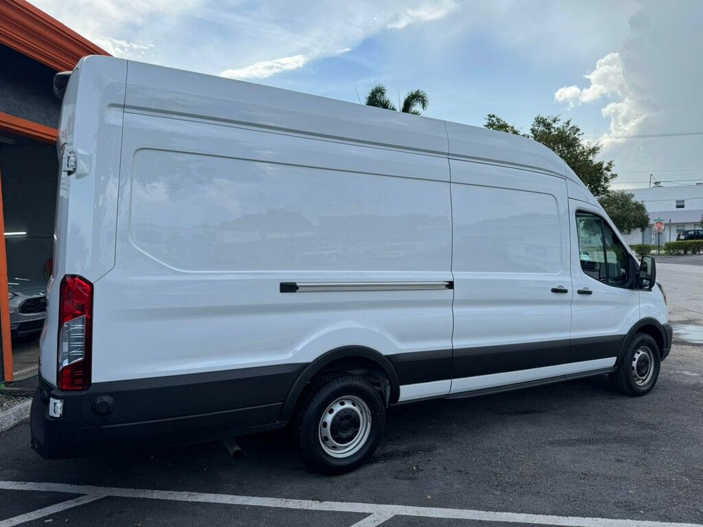 2025 Ford Transit Cargo Van T-350 148" EL Hi Rf 9500 GVWR RWD - 23061634 - 4