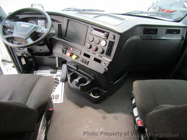 2025 Freightliner Cascadia 126  - 22959779 - 19
