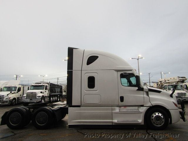 2025 Freightliner Cascadia 126  - 22959779 - 2