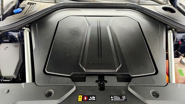 2025 Genesis Electrified GV70 Advanced AWD with Prestige Package - 23020161 - 28