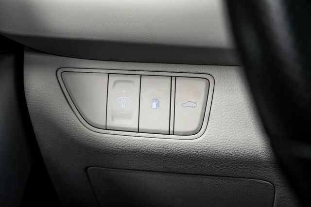 2025 Genesis G70 2.5T AWD - 22985685 - 30