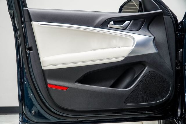 2025 Genesis G70 2.5T AWD - 22985685 - 33