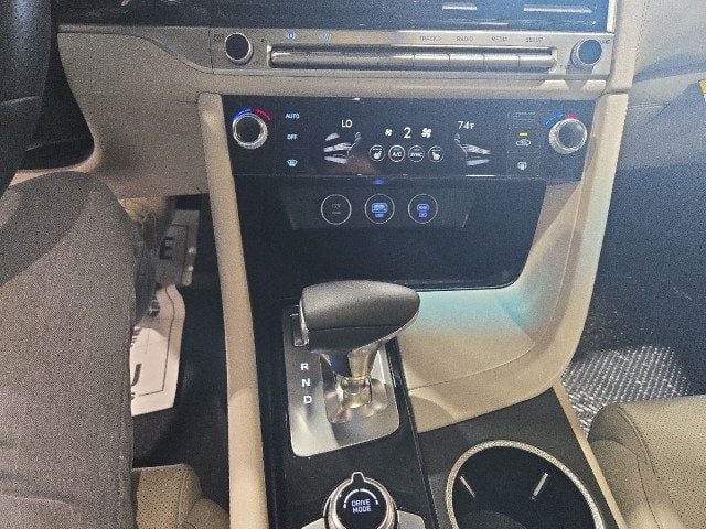 2025 Genesis G70 2.5T RWD - 22952987 - 15