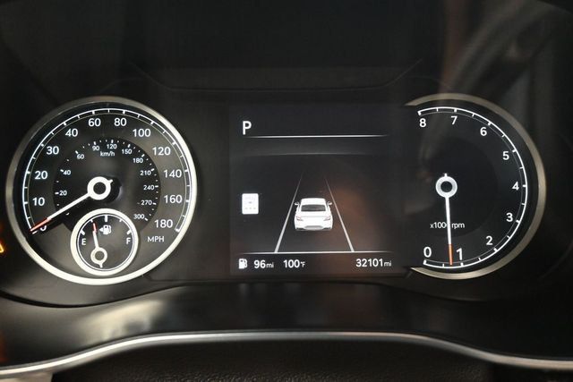 2025 Genesis G70 2.5T RWD - 23060729 - 18