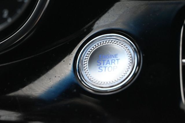 2025 Genesis G70 2.5T RWD - 23060729 - 23