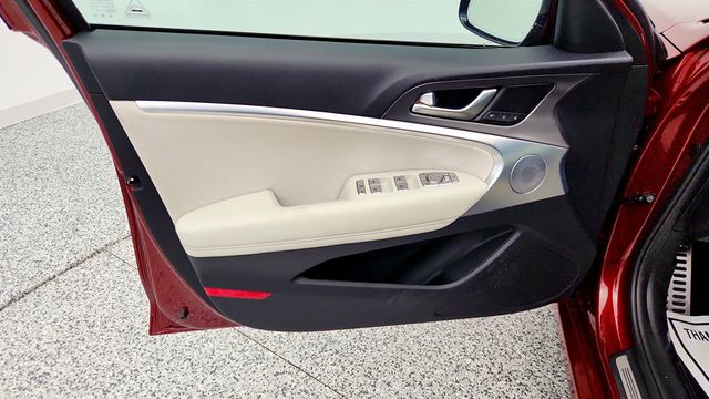 2025 Genesis G70 2.5T RWD - 22962904 - 10