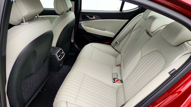 2025 Genesis G70 2.5T RWD - 22962904 - 21