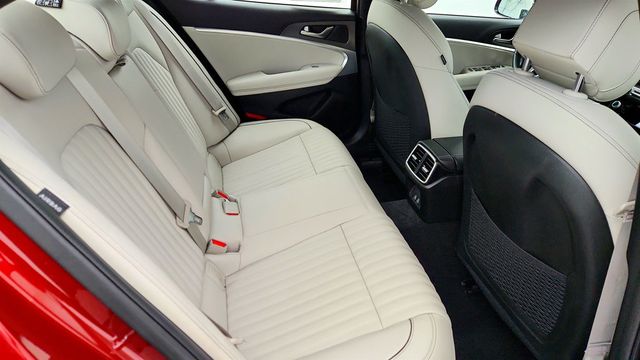 2025 Genesis G70 2.5T RWD - 22962904 - 23