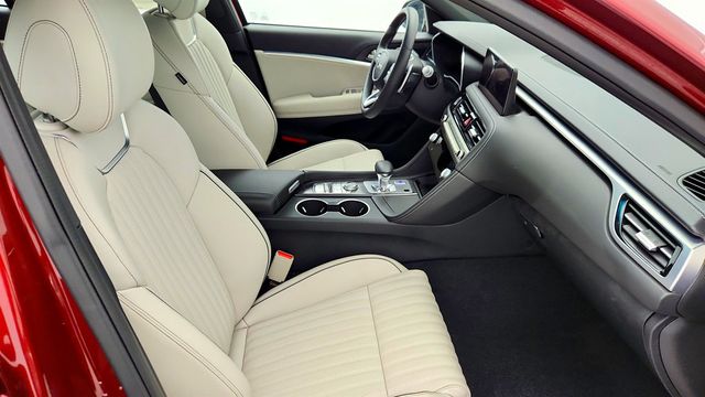 2025 Genesis G70 2.5T RWD - 22962904 - 24