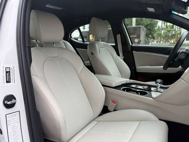 2025 Genesis G70 2.5T Standard Sedan 4D - 22975060 - 13
