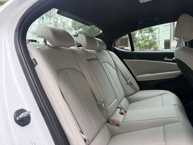 2025 Genesis G70 2.5T Standard Sedan 4D - 22975060 - 15